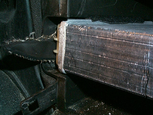 heatercore_fillgap.jpg - 18234 Bytes